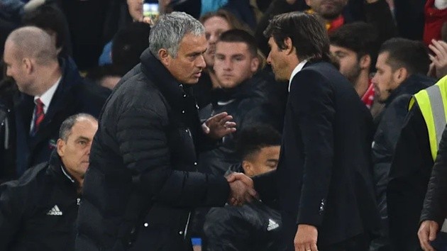 Mourinho có thể triển khai lối đá phản công trước Napoli