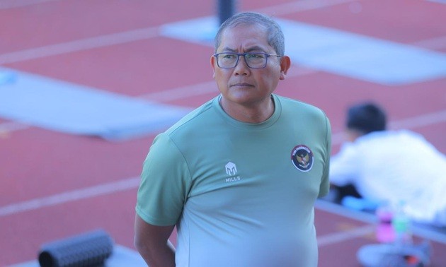  Sumardji thẳng thắn nhận lỗi sau thất bại.