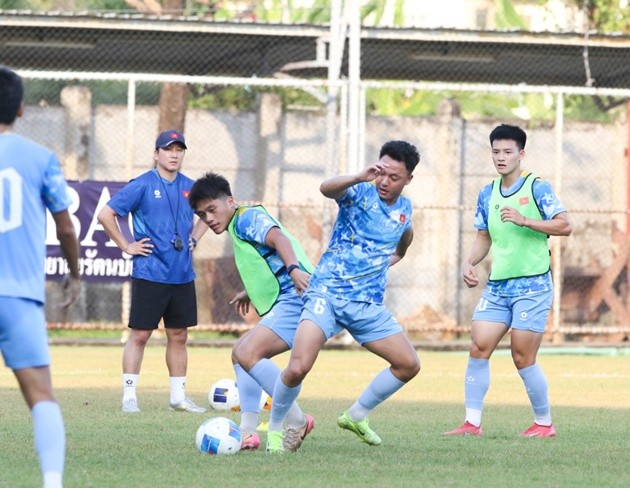 U22 Việt Nam nỗ lực chuẩn bị cho cuộc đối đầu với U22 Malaysia. Ảnh: VFF