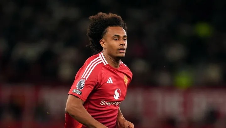 Zirkzee trong màu áo MU.