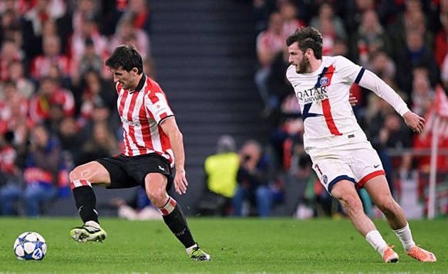 PSG bất lực tìm đường vào khung thành thủ môn Unai Simon.