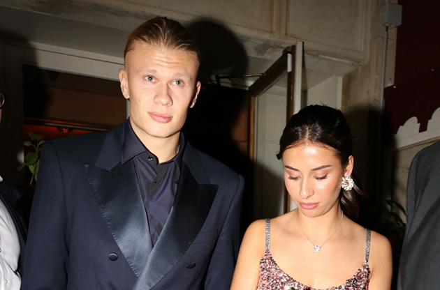 Haaland chia sẻ câu chuyện thú vị về bạn gái và bóng đá.