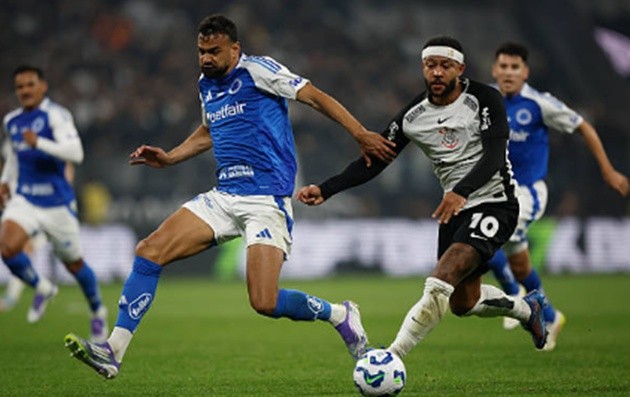 Depay ghi bàn duy nhất trong trận đấu