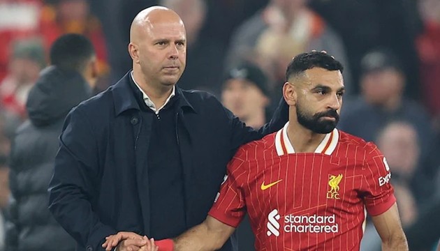 Liverpool còn nhiều vấn đề hơn là tập trung vào mối quan hệ rạn nứt giữa Arne Slot và Mohamed Salah.