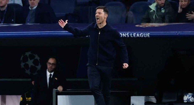 Henry thông cảm cho tình thế của Alonso