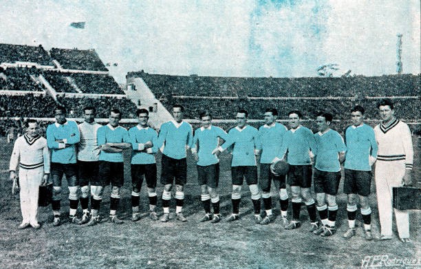 Uruguay là đội tuyển đầu tiên vô địch World Cup.