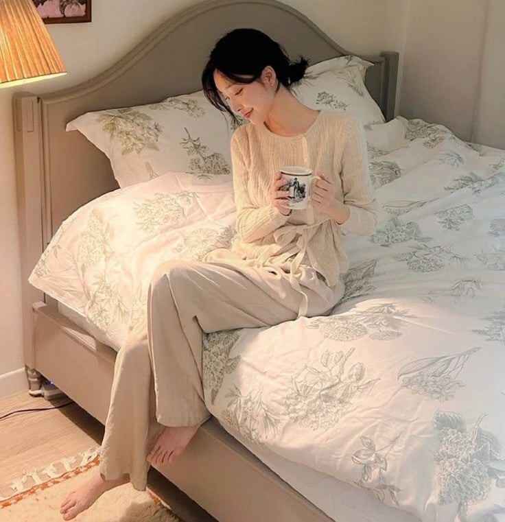 4a-1765548004201-17655480045371268359089