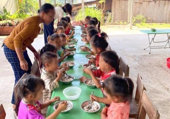 Liên quan đến việc tiếp nhận một số khoản kinh phí phục vụ các công trình an sinh xã hội, Trung tâm Tình nguyện Quốc gia thừa nhận có nhận nguồn lực xã hội hóa trong một số chương trình phối hợp, trong đó bao gồm nguồn do nhóm ông Hoàng Hoa Trung huy động. 