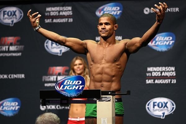 Alex Garcia trong một trận đấu tại UFC