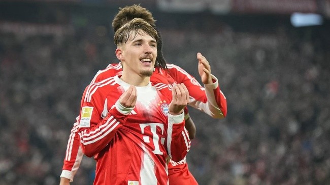 Karl lập công cho Bayern.