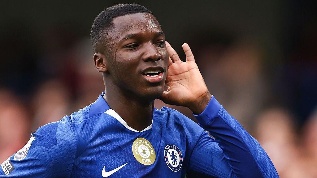  Caicedo trở lại sau án treo giò.