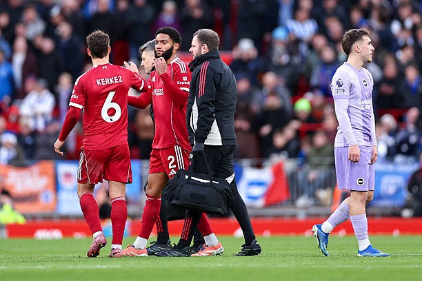 Liverpool buộc phải hành động vì chấn thương của Gomez.