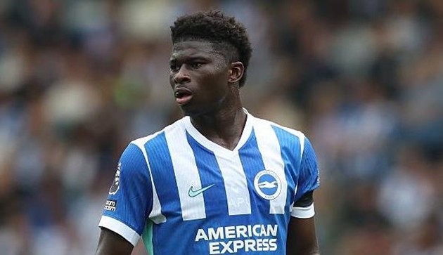 Carlos Baleba nằm trong tầm ngắm của Manchester United.