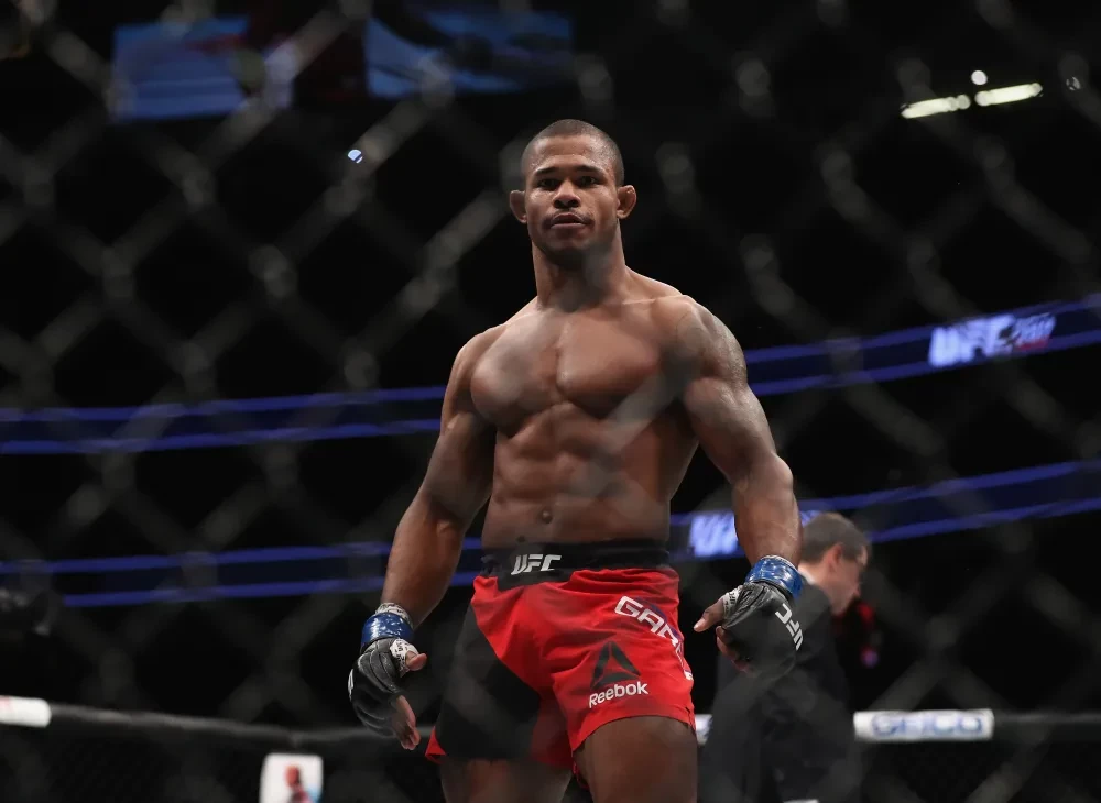 Alex Garcia thi đấu tại UFC 207