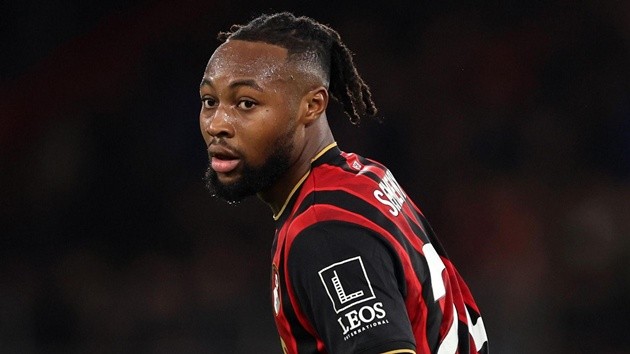 Cầu thủ người Ghana vừa sút tung lưới Man Utd