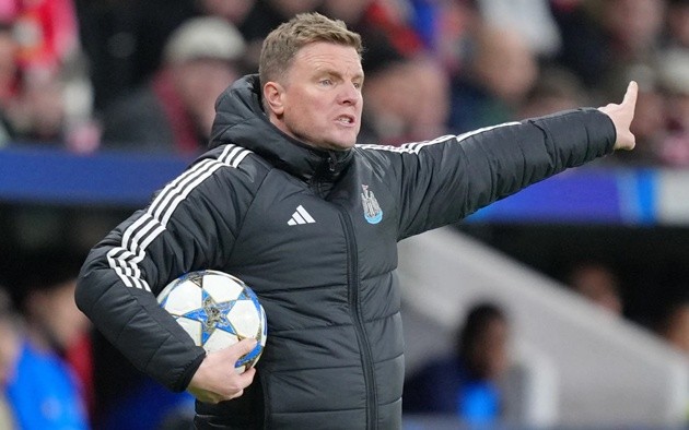 Eddie Howe liên tục bào chữa cho sự thất thường của Newcastle