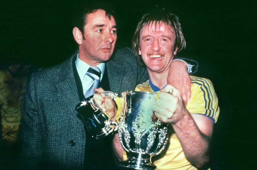 HLV Brian Clough giúp Nottingham Forest có 2 lần liên tiếp vô địch EFL Cup.