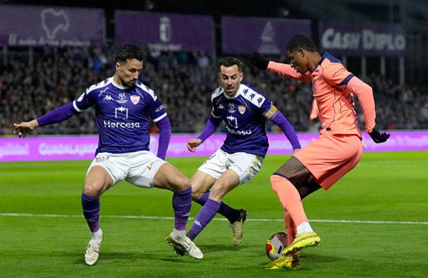 Rashford đã bỏ lỡ một vài cơ hội trước khi ghi bàn ấn định tỷ số 2-0.