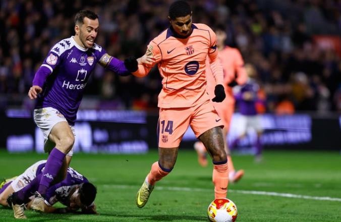 Rashford xứng đáng được Barca mua đứt.