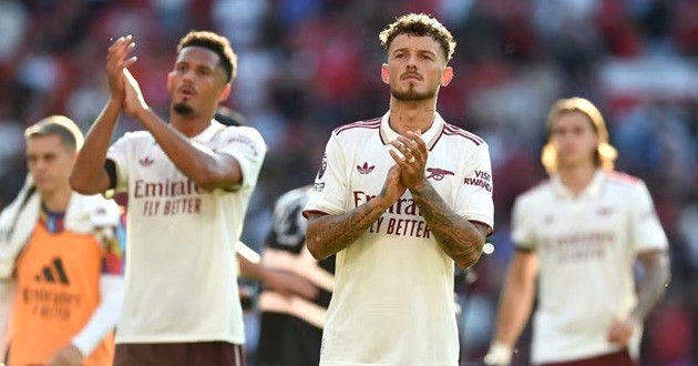 Arsenal đang khủng hoảng nhân sự,