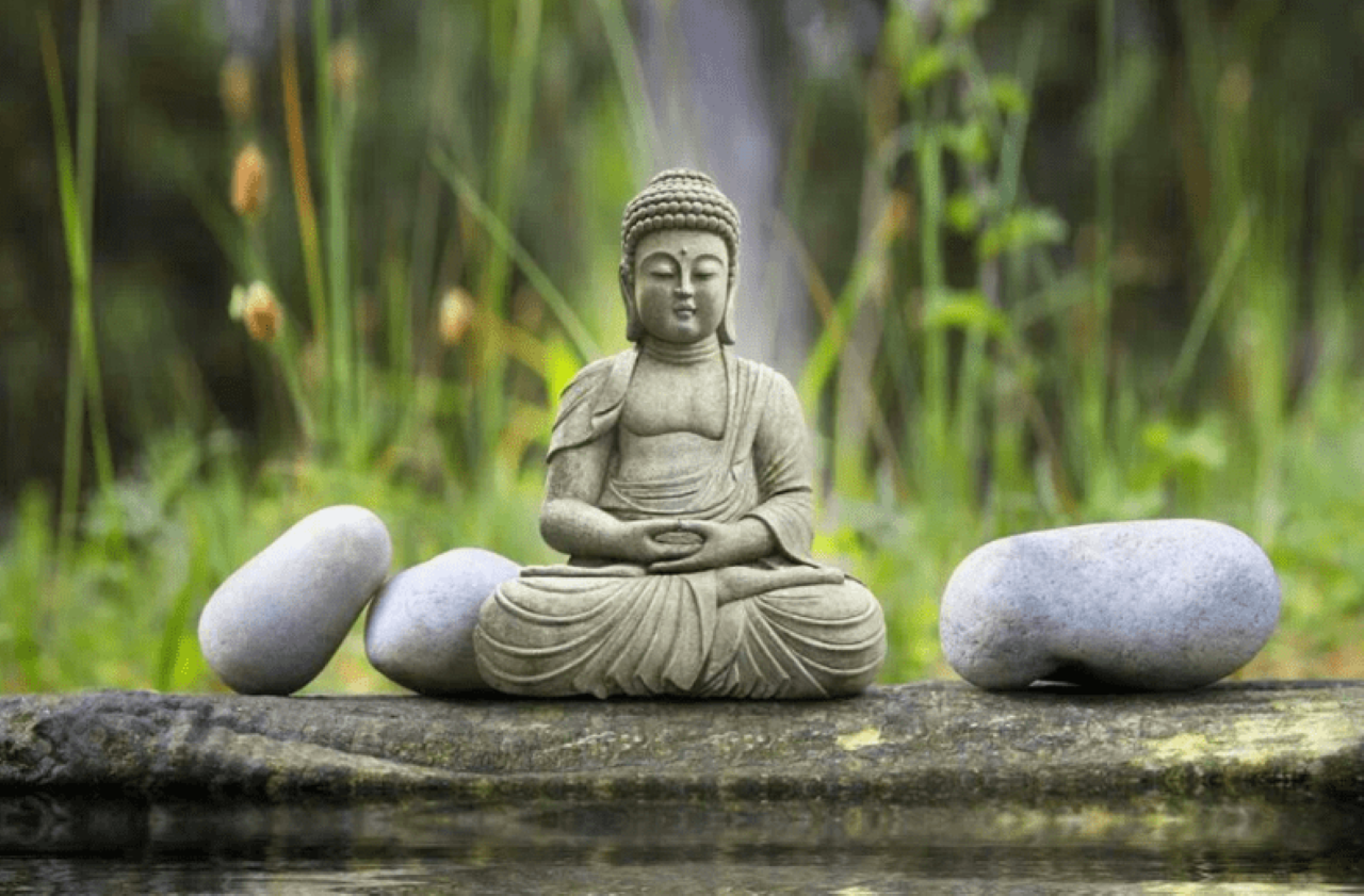 Thanh xuân chóng tàn, đừng để những khoái lạc phù du nhất thời làm mờ mắt. (Ảnh minh họa)