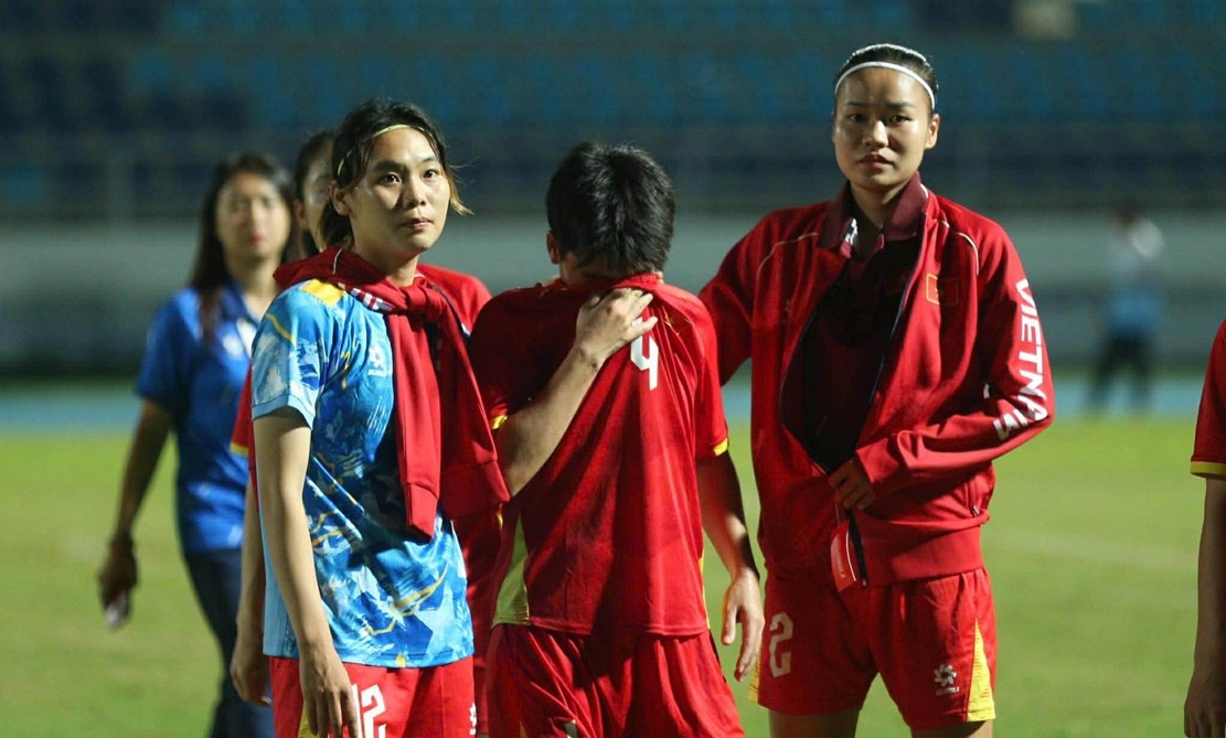 Việt Nam thua tức tưởi ở chung kết môn bóng đá nữ SEA Games 33. Ảnh: SN - Vietnamnet.