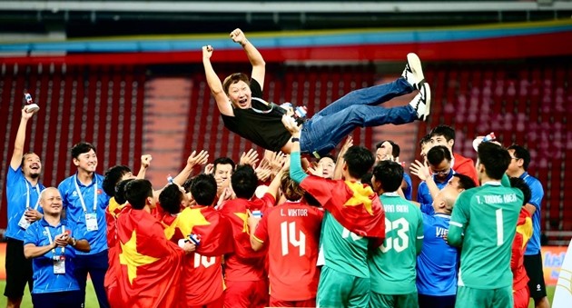 Chiến thắng của U22 Việt Nam mang dấu ấn của ông Kim Sang-sik.