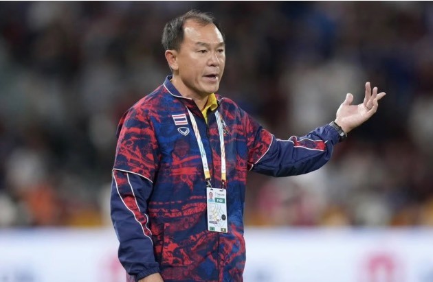 HLV Thawatchai bị chỉ trích sau thất bại trước U22 Việt Nam.