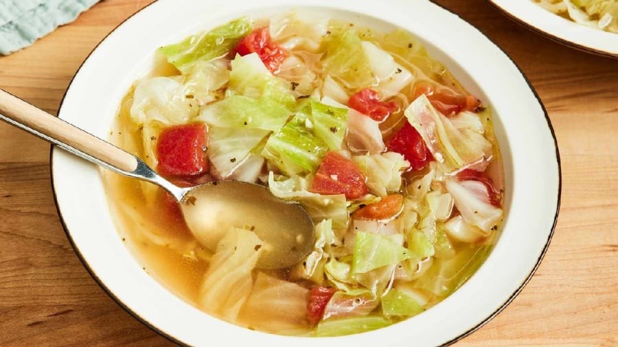 Bạn có thể duy trì chế độ ăn súp bắp cải trong vòng 1 tuần để giảm cân nhanh chóng.