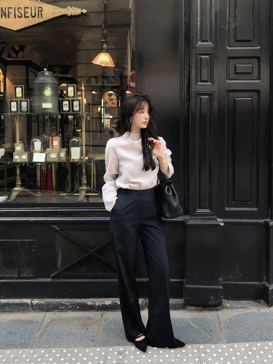 Nếu phải chọn một đôi giày bệt “cứu cánh” cho người thấp, thì đó chính là giày bệt mũi nhọn.