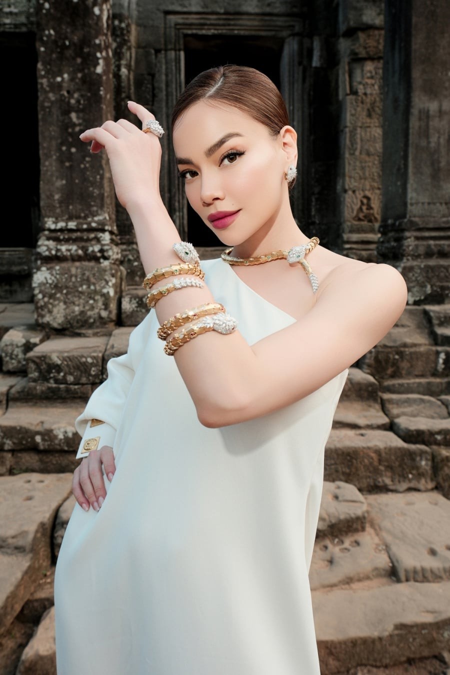 Hồ Ngọc Hà thường được nhắc đến như một hình mẫu về việc phục hồi vóc dáng sau sinh.