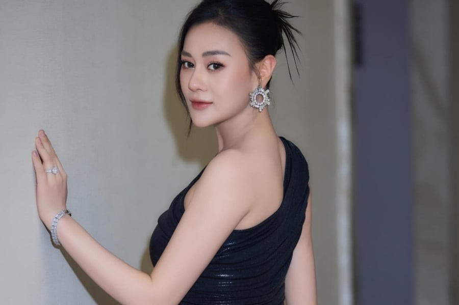 Chế độ ăn được xây dựng xoay quanh protein, rau củ và hạn chế dầu mỡ, giúp cơ thể giảm mỡ nhưng vẫn giữ được sức bền.