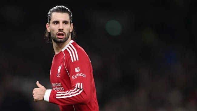 Dominik Szoboszlai - 6.9 điểm. Tiền vệ người Hungary giữ vai trò luân chuyển bóng ở 1/3 sân đối phương. Có nhiều pha rê dắt tốt nhưng thiếu sự sắc bén ở tình huống cuối cùng.