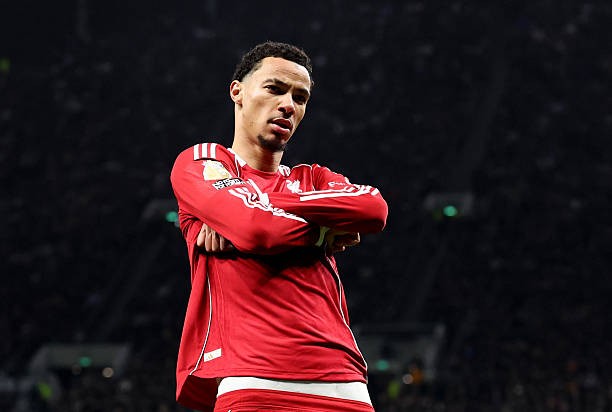 Ekitike tiếp tục tỏa sáng. 