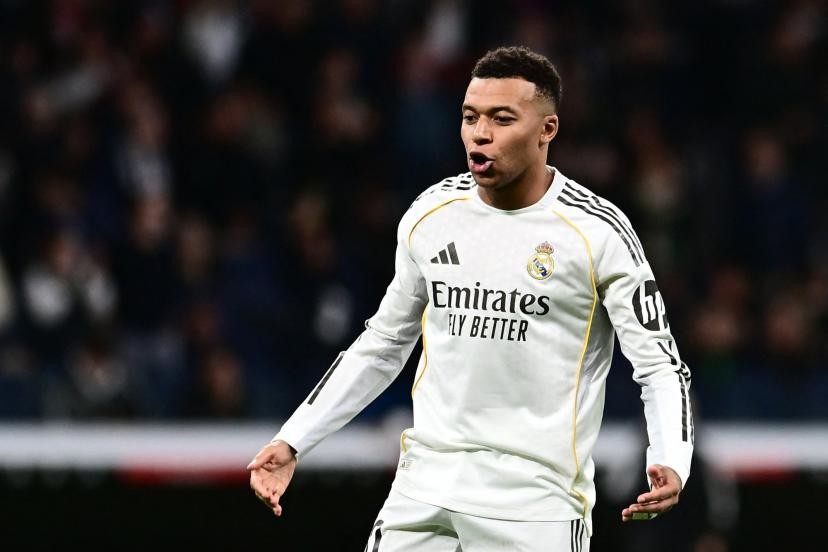 Mbappe lại ghi bàn cho Real.