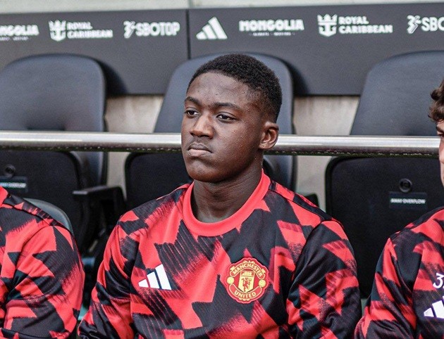 Mainoo lỡ cơ hội đá chính quý báu.