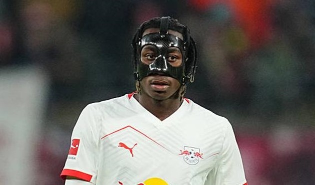 Arsenal có thể đầu tư vào Yan Diomande.