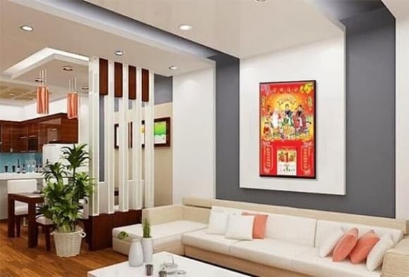 Về mặt thẩm mỹ, lịch treo tường còn là vật trang trí giúp không gian nhà trở nên sinh động, tạo điểm nhấn với màu sắc và thiết kế đa dạng, đồng thời góp phần xây dựng phong cách riêng cho ngôi nhà.

