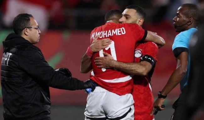 Salah hóa người hùng của đội nhà.