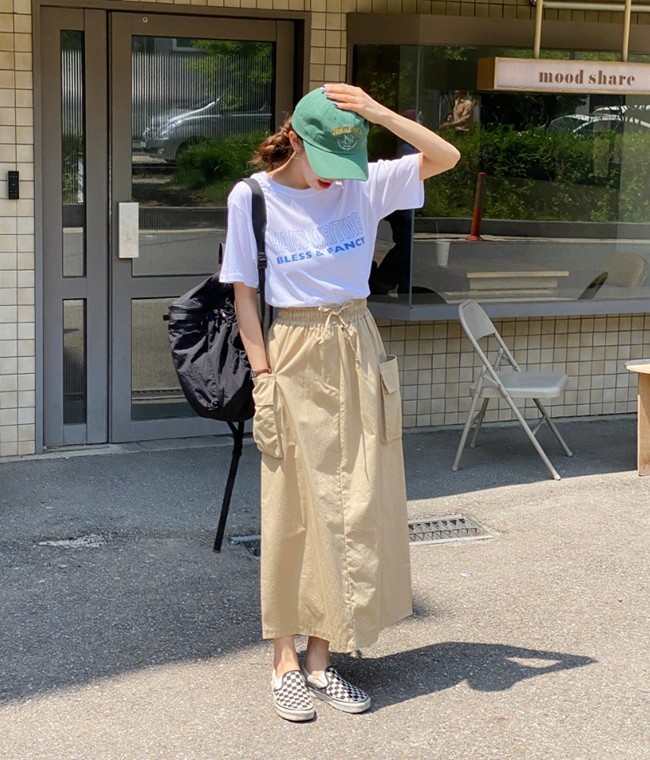 Thiết kế túi hộp là một trong những xu hướng nổi bật thời gian gần đây, mang lại vẻ cá tính và hiện đại.