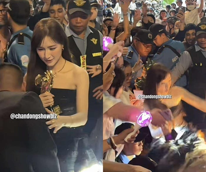 Hòa Minzy gặp sự cố vấp ngã khi đang giao lưu khán giả