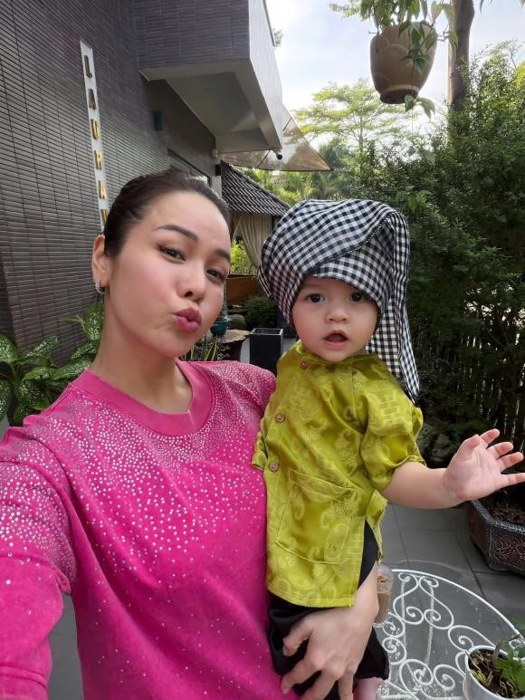 Nhật Kim Anh nói gì khi con gái bị dân tình nhận xét quá giống Cao Minh Đạt?
