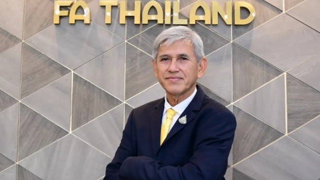  Charnwit đã đối thoại sau kỳ SEA Games thất bại.