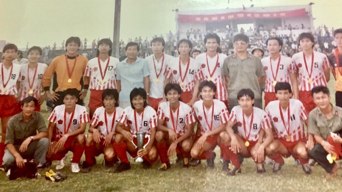 CLB Quân đội hay còn gọi Thể Công là một trong những đội bóng được yêu thích nhất bóng đá Việt Nam thập niên 80s và 90s. Ảnh: Tư Liệu.