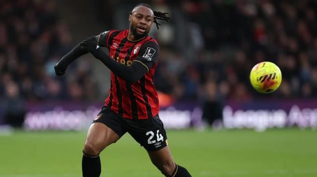 Semeyo đang hướng về Man City.