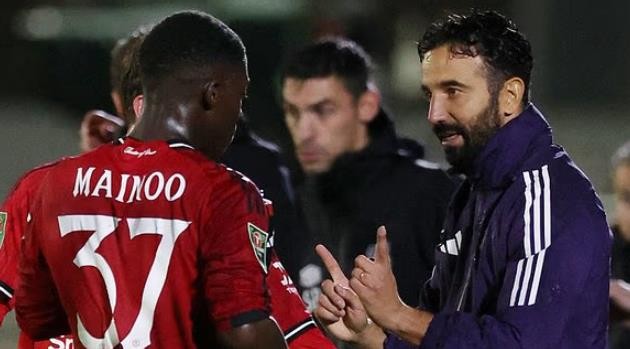 HLV Amorim coi Mainoo là tương lai của MU.