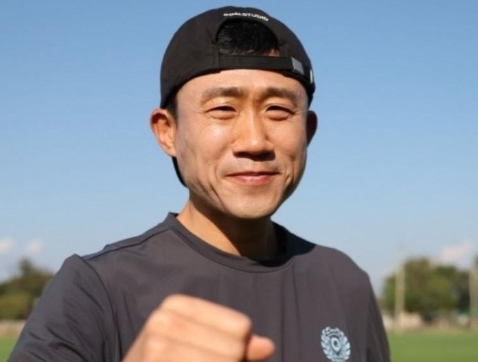 HLV Choi Won-kwon chuẩn bị đảm nhận công việc mới.