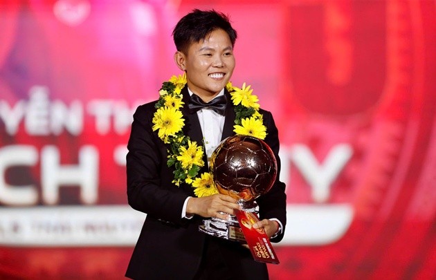 Bích Thùy được vinh danh