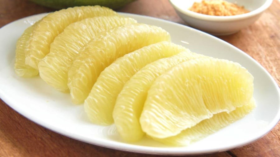 Bưởi chứa nhiều chất dinh dưỡng nhưng không phải ai cũng nên ăn.