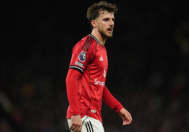 Mason Mount gặp phải chấn thương.